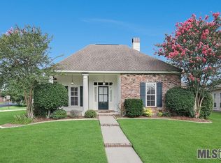 17811 Lake Azalea Dr, Baton Rouge, LA 70817