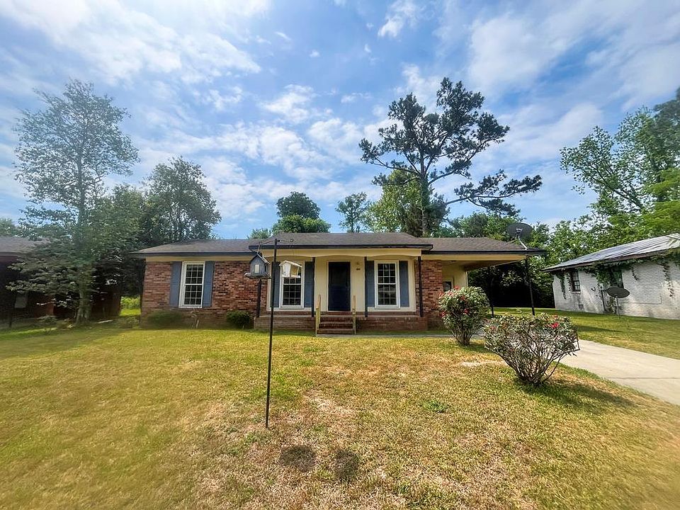 1st image of 805 Ponderosa Dr