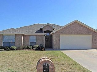 1722 Martinique Dr, Mansfield, TX 76063