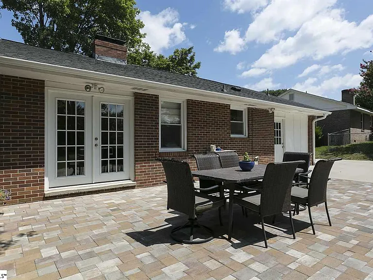 104 Mimosa Dr — Photo 23