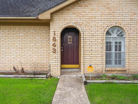 2nd image of 1843 Indian Wells Dr