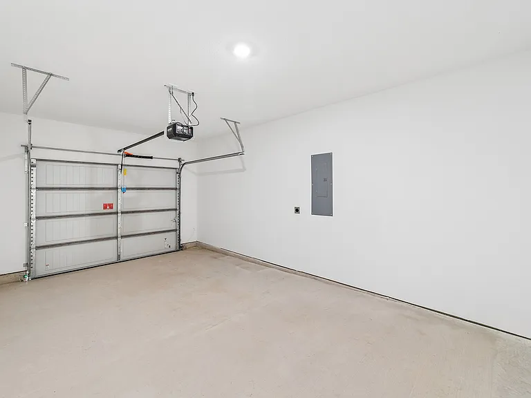 Mansions of Denton | A2 Garage
