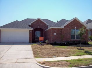 1756 Ridgemar Dr, Grand Prairie, TX 75051