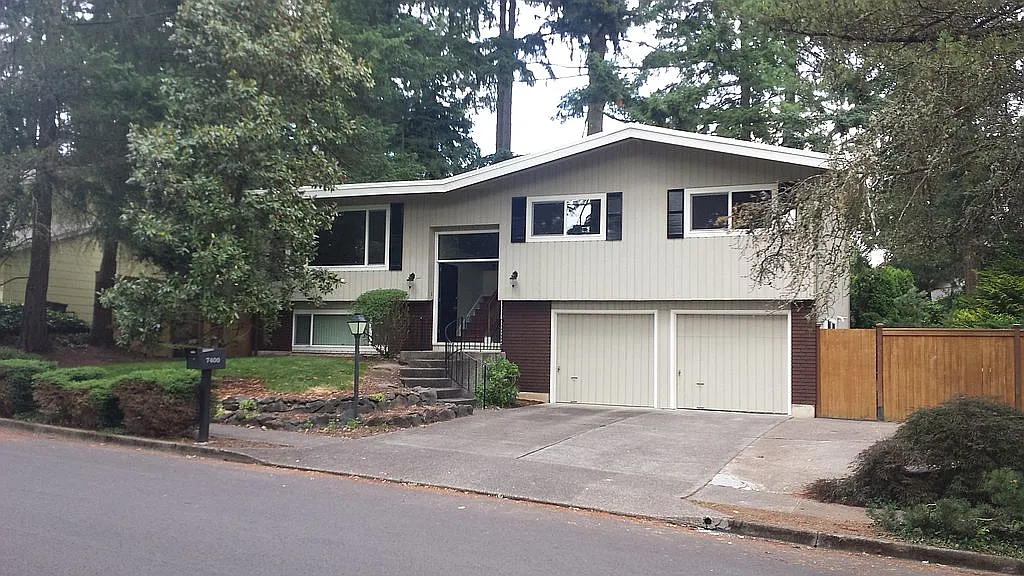 7400 SW 142nd Ave photo 1