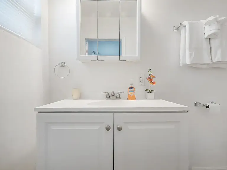 1306 Holmes Ave — Photo 17