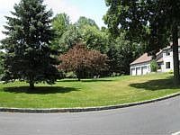 1st image of 30 Quaker Hill Dr