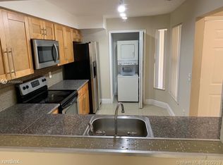 2221 SW 80th Ter, Hollywood, FL 33025