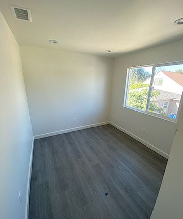 4th image of 6230 Lewis Ave
