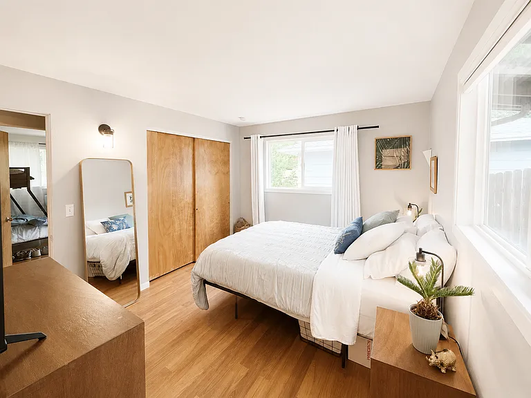 Main Bedroom - With Ensuite