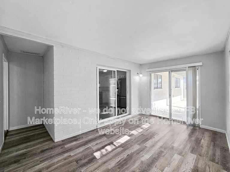 512 S 75th Pl — Photo 6