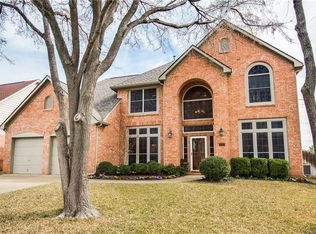 1096 Rosewood Dr, Grapevine, TX 76051