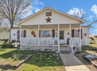 5698 W 3rd St, Tulsa, OK 74127