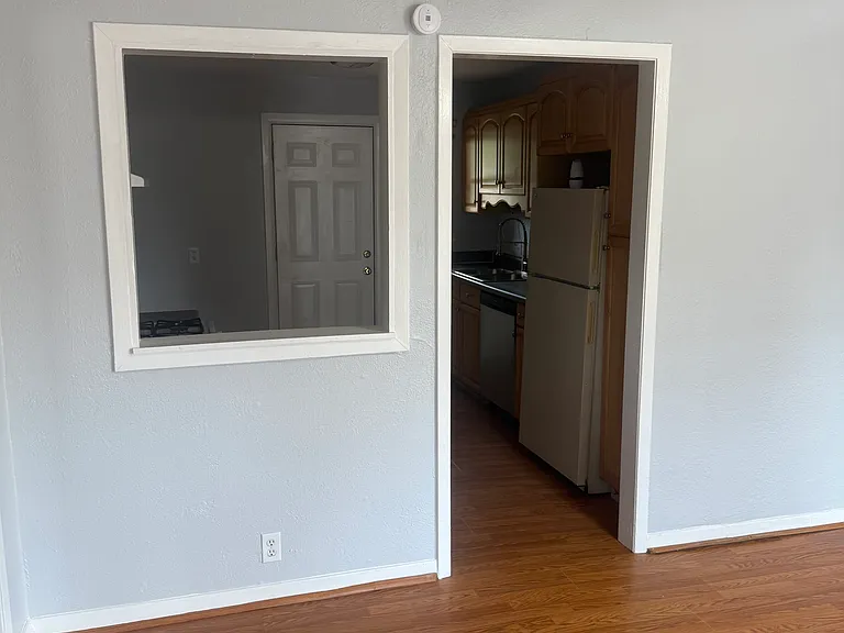 609 S Fannin St — Photo 4