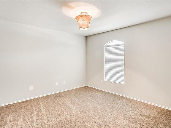 4th image of 12800 Kiltartan Dr
