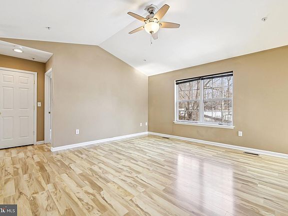 4th image of 423 Red Pump Rd