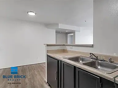 15231 Sherman Way #306 — Photo 40