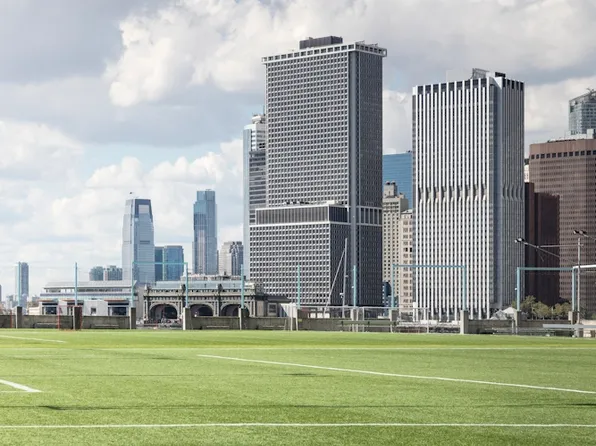 15 Bridge Park Dr image 18 of 30