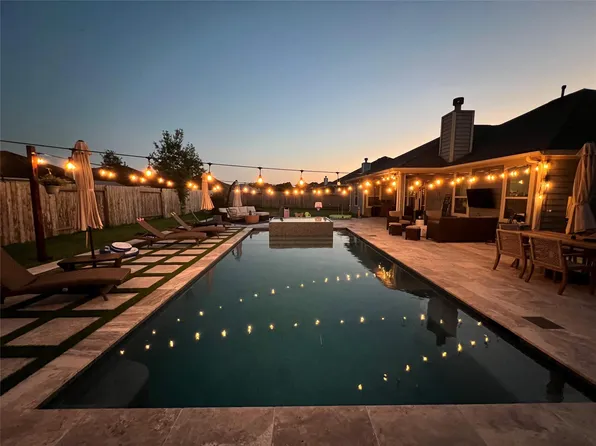 117 7th St, League City, TX 77573