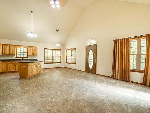 3rd image of 2238 County Road 3190