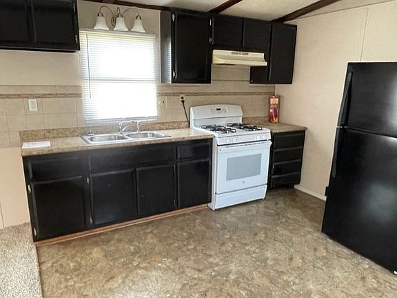 4th image of 244 Valley View Dr