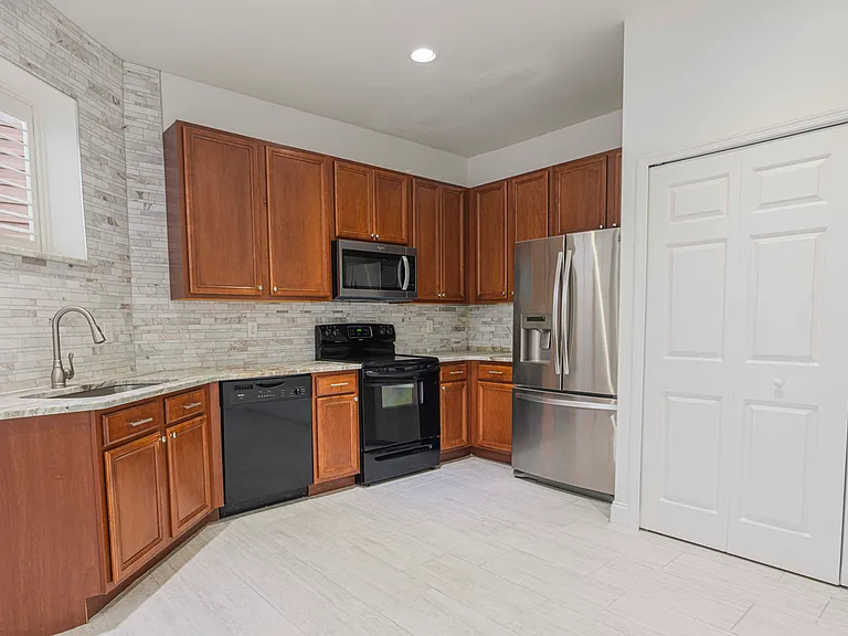 3701 Titanic Cir #66 — Photo 1