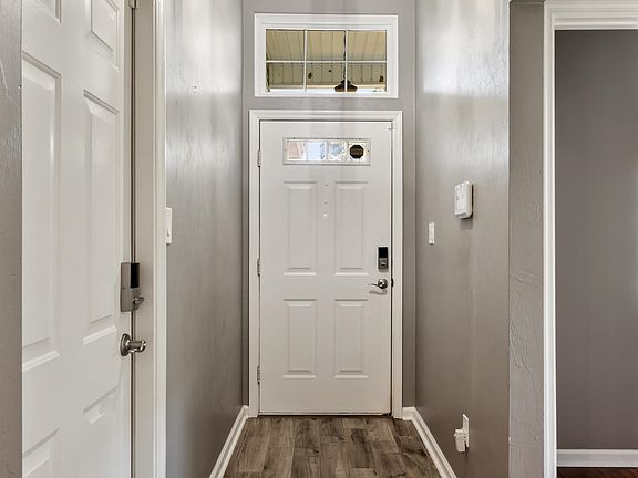 4th image of 5541 Green Meadows Ct