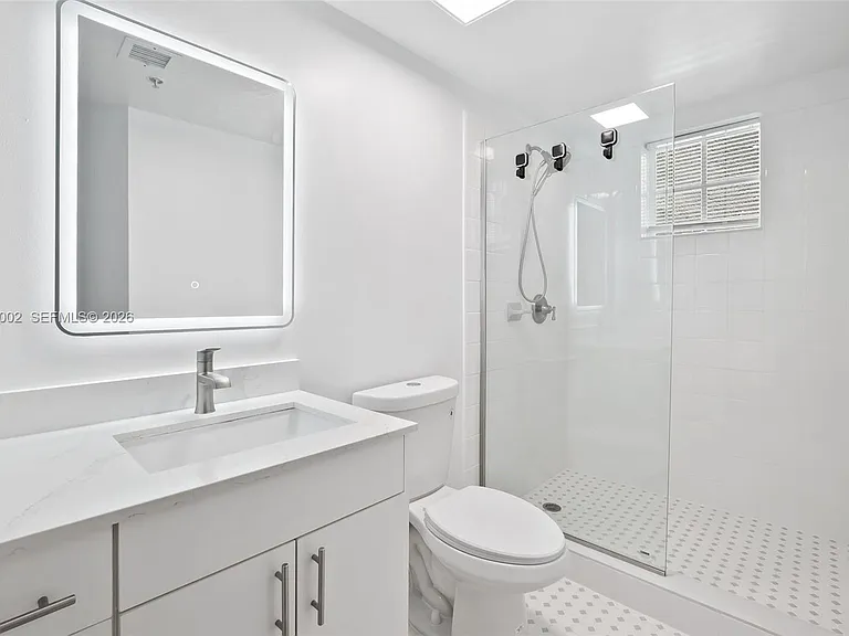17145 N Bay Rd #4303 — Photo 15