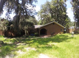 33 Perry Dr, Midway, GA 31320