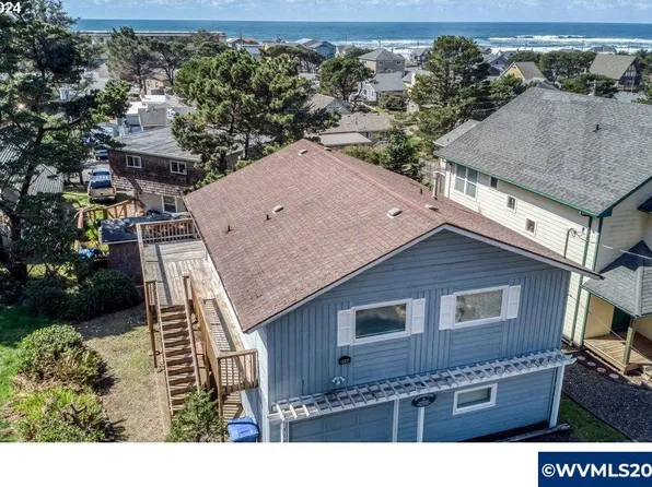 3129 NW Mast Ave, Lincoln City, OR 97367