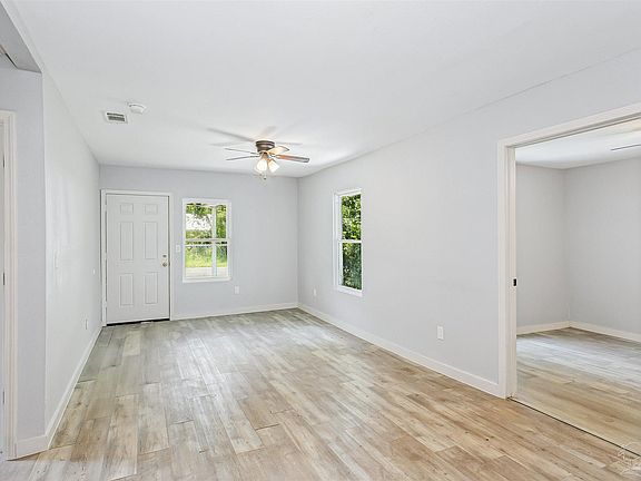 5th image of 1208 N T St