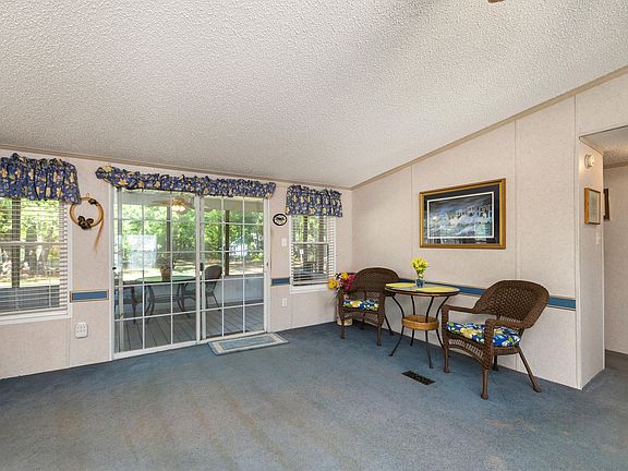 4th image of 1439 McCoy Dr