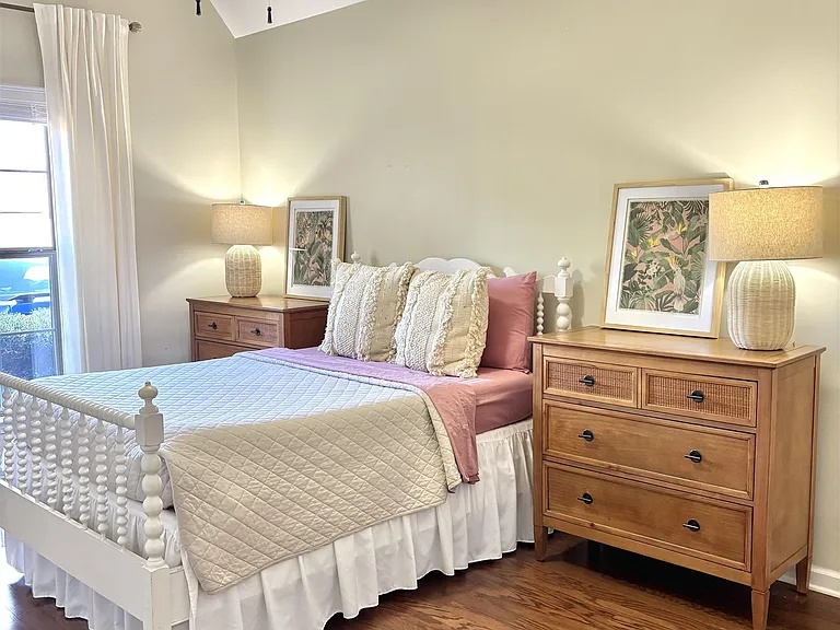 6399 William Hill Dr — Photo 32