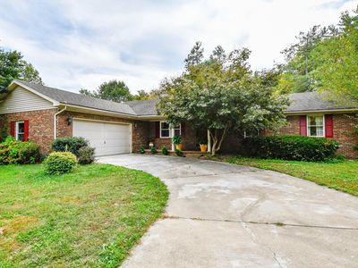 8855 Framewood Dr, Newburgh, IN, 47630