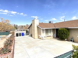 14284 Luna Rd, Victorville, CA 92392