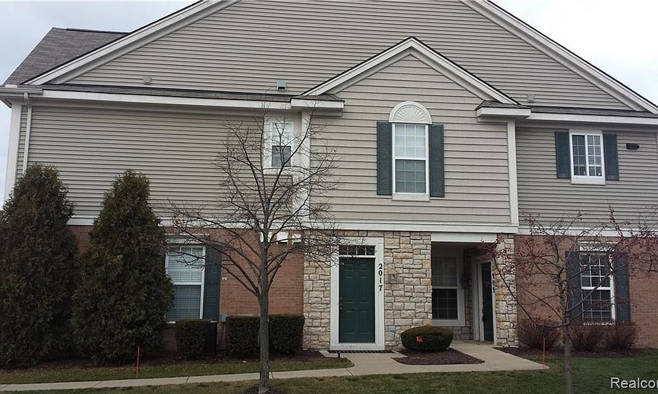 1st image of 1999 Knollwood Dr