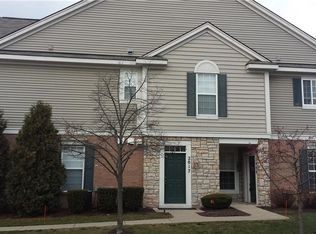 1999 Knollwood Dr, Canton, MI 48188