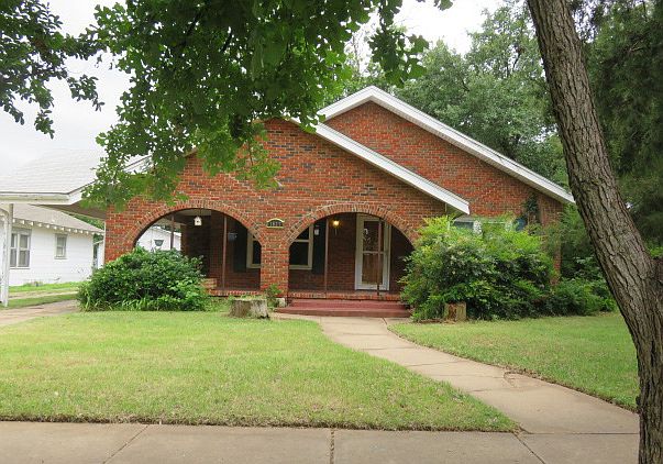 1st image of 1827 McGregor Ave