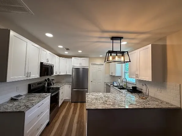 2355 Burlington Ave N, Saint Petersburg, FL 33713