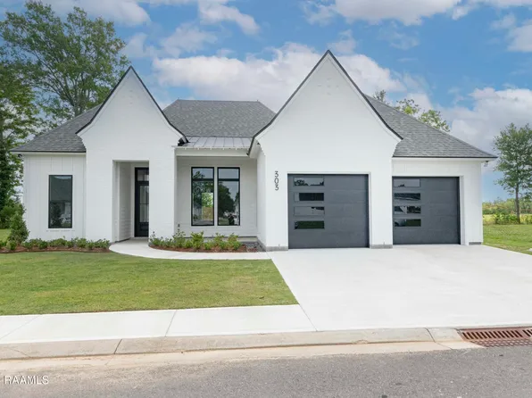 303 Grand Oak Dr, Broussard, LA 70518