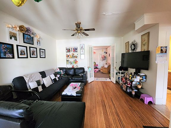 5th image of 416 Clay St