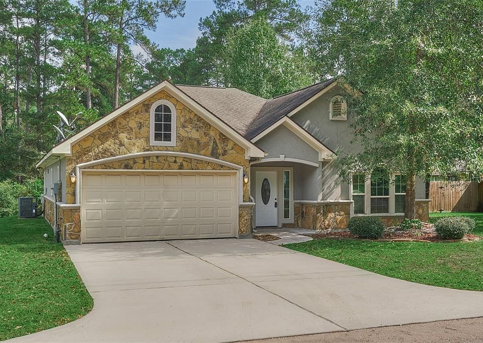 1st image of 12110 Goliad Ln