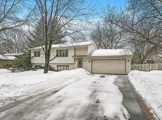 11221 Quebec Ln N, Champlin, MN 55316