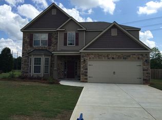 104 Meadows Walk Dr, Byron, GA 31008