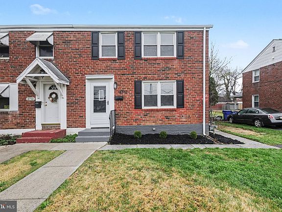 2nd image of 3712 Derry St