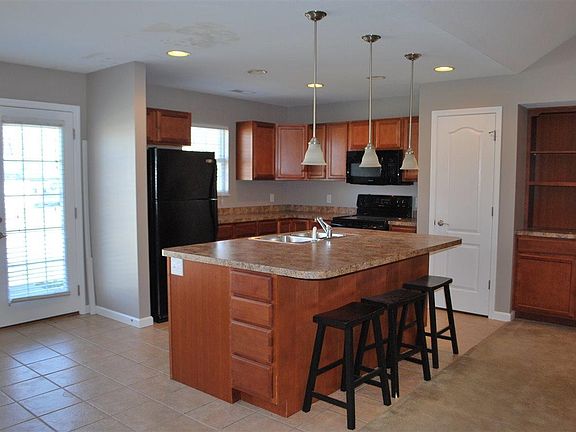 5th image of 320 Meriwether Way #Pud