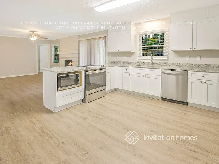 3570 Greentree Farms Dr — Photo 7