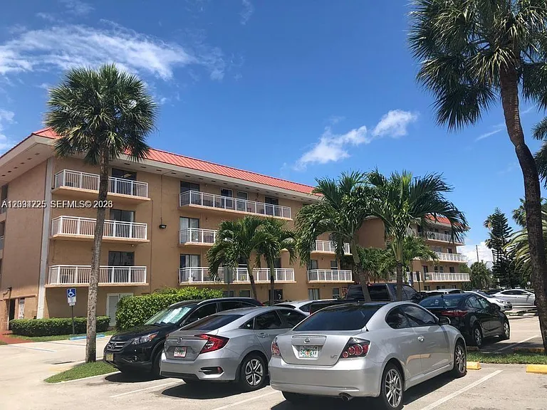 405 S Pine Island Rd #406D — Photo 12