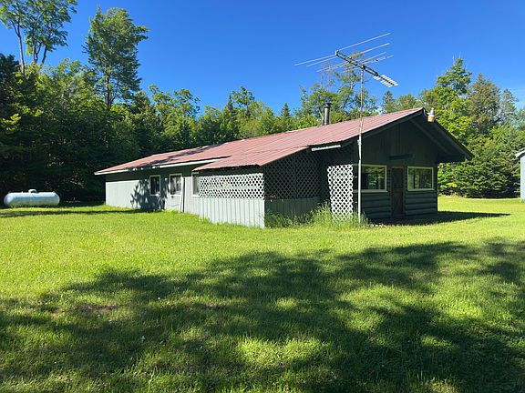 2nd image of 36271 W Tahquamenon Trl