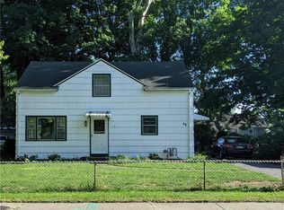 69 Fielding Rd, Rochester, NY 14626