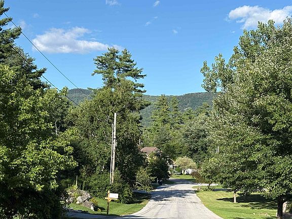 4th image of 8 Lamontagne Lane
